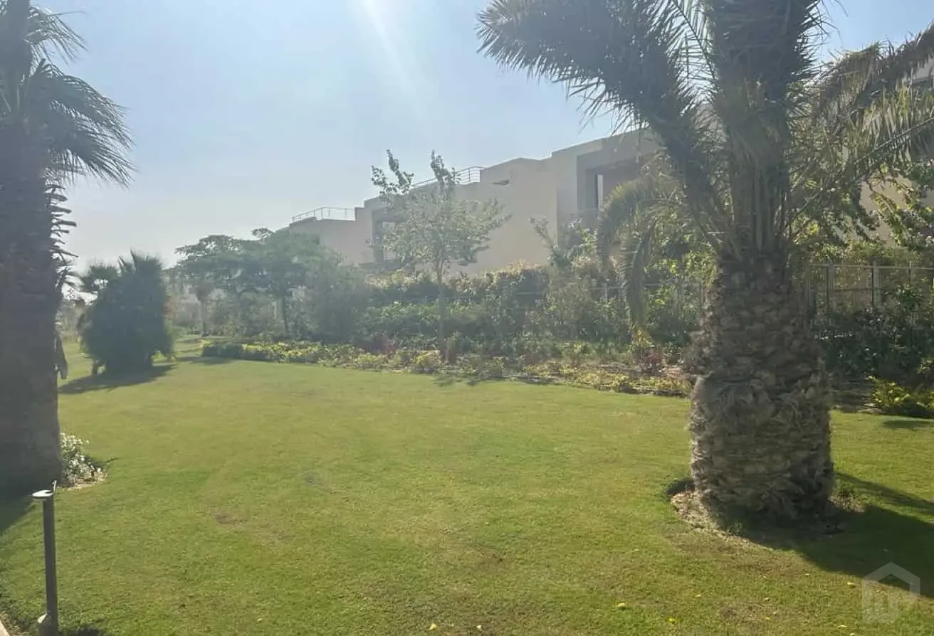 فيلا زاوية مميزة على البحيرة – خطط سداد طويلة