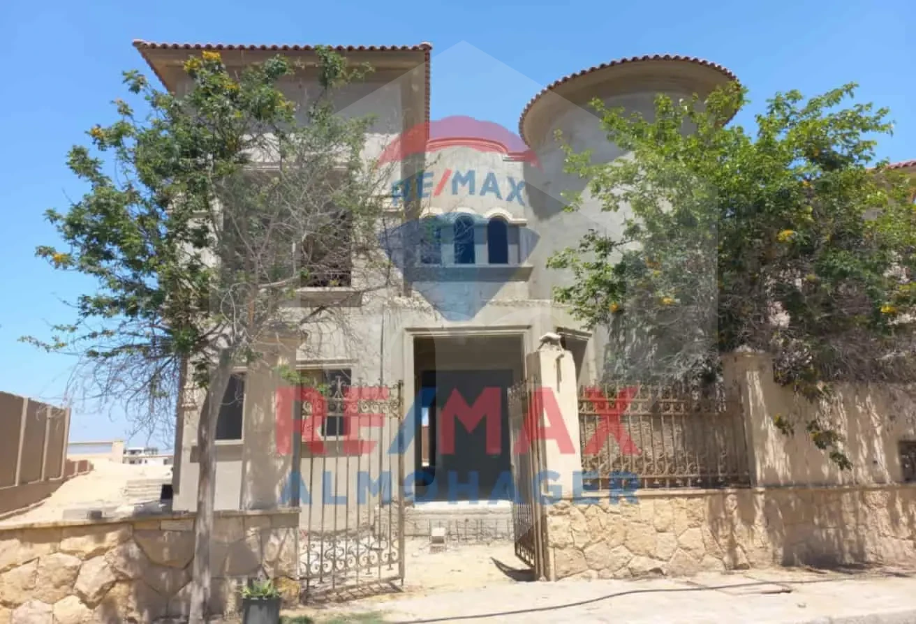 Premium Independent Villa with Pool and Outdoor Terrace - City View