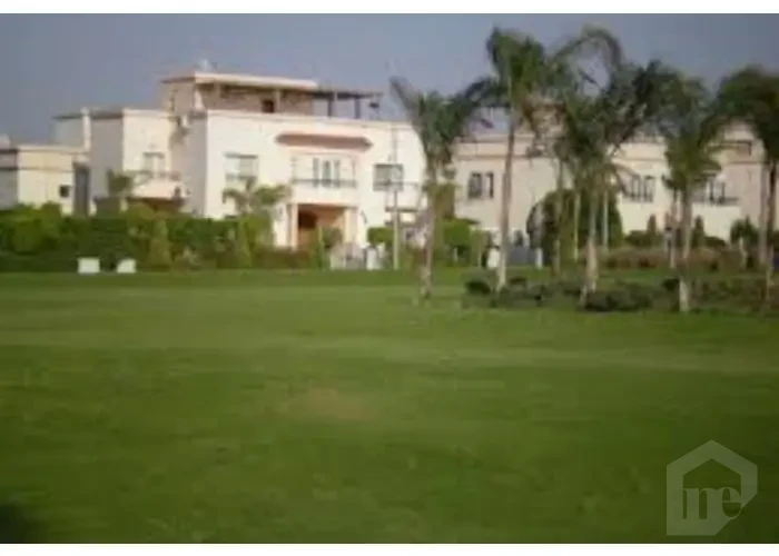 Villa for sale in Al Rehab overlooking green spaces
